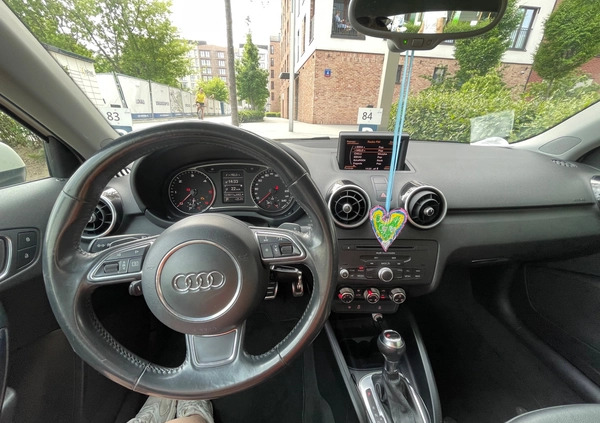 Audi A1 cena 39500 przebieg: 125000, rok produkcji 2011 z Warszawa małe 56